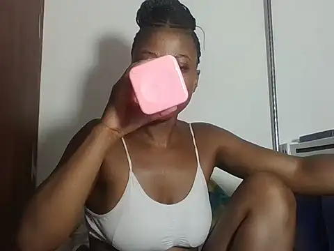 Snapshot of Sweetbaby004 chatting on 9, 2, 2026 Sweetbaby004 online show from 9, 2, 2026