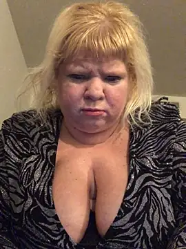 Snapshot of JemJensen30 chatting on 1, 2, 2025 JemJensen30 online show from 1, 2, 2025