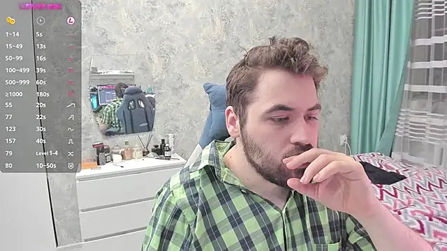 Morlaios online show from 4, 12, 2024