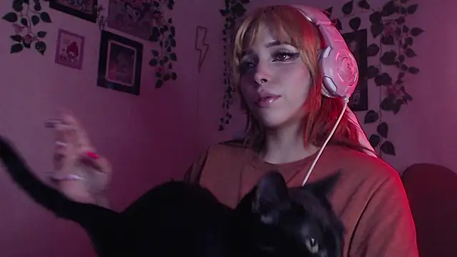 Snapshot of MaryJannes chatting on 19, 12, 2024 MaryJannes online show from 19, 12, 2024