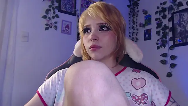 Snapshot of MaryJannes chatting on 24, 12, 2024 MaryJannes online show from 24, 12, 2024