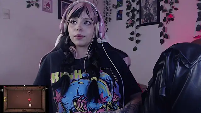 Snapshot of MaryJannes chatting on 2, 1, 2025 MaryJannes online show from 2, 1, 2025