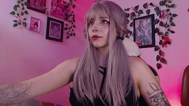 Snapshot of MaryJannes chatting on 11, 1, 2025 MaryJannes online show from 11, 1, 2025