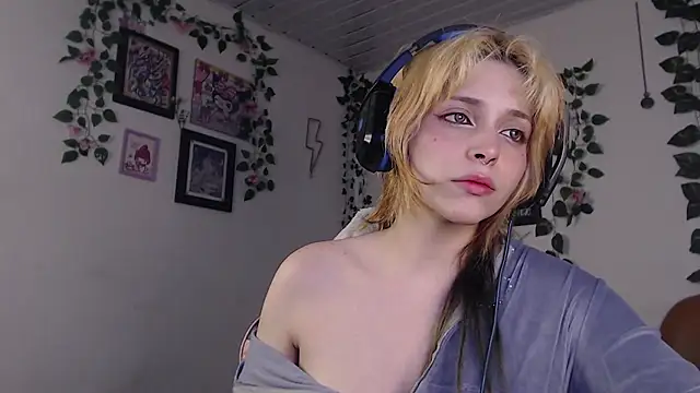 Snapshot of MaryJannes chatting on 17, 1, 2025 MaryJannes online show from 17, 1, 2025