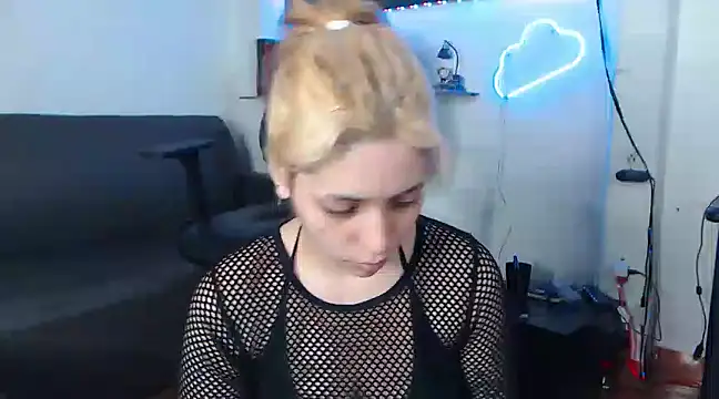 Snapshot of MaryJannes chatting on 23, 2, 2025 MaryJannes online show from 23, 2, 2025