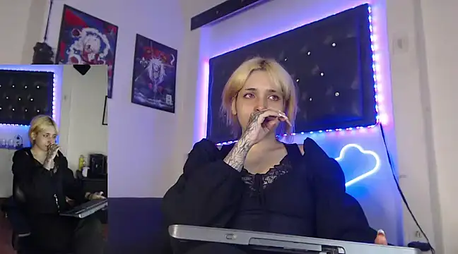 Snapshot of MaryJannes chatting on 2, 3, 2025 MaryJannes online show from 2, 3, 2025