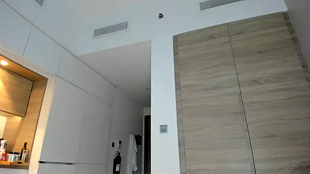 alexademie1 online show from 3, 10, 2025