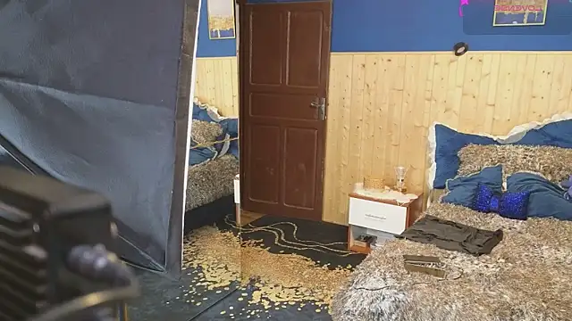 VanessaDoyle online show from 2, 2, 2025