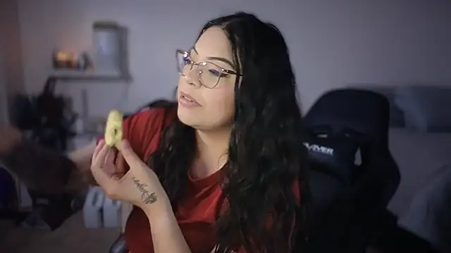 Snapshot of drizzypeach602 chatting on 14, 12, 2024 drizzypeach602 online show from 14, 12, 2024