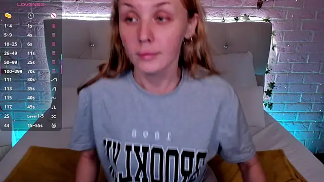 LianaFord online show from 4, 12, 2025