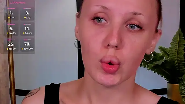 LianaFord online show from 8, 5, 2026