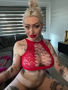 Snapshot of JennaLinn chatting on 10, 9, 2025 JennaLinn online show from 10, 9, 2025