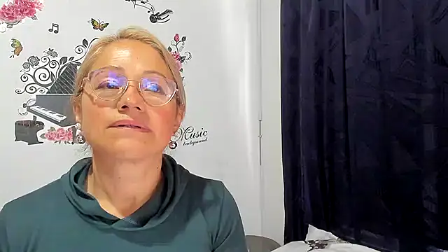 anthonela mature  online show from 10, 12, 2024