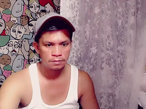 Snapshot of SweetasianHugoxxx chatting on 19, 3, 2025 SweetasianHugoxxx online show from 19, 3, 2025