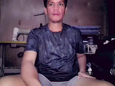 Snapshot of SweetasianHugoxxx chatting on 5, 2, 2026 SweetasianHugoxxx online show from 5, 2, 2026