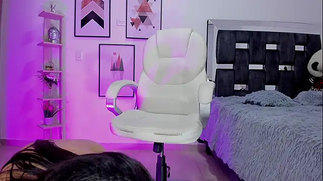 victoria castillo1 online show from 13, 3, 2025