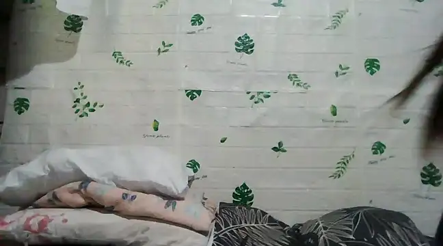 Snapshot of Silly_Girl21 chatting on 19, 12, 2024 Silly Girl21 online show from 19, 12, 2024