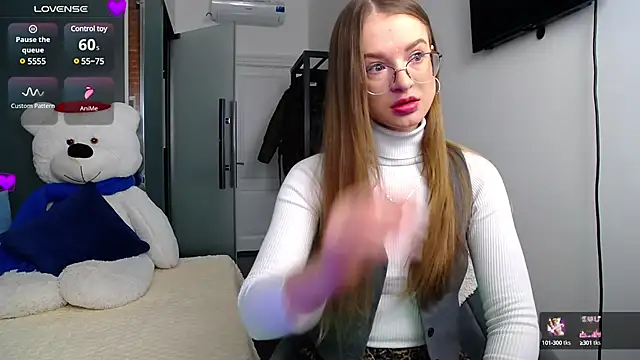 KateJonson online show from 5, 12, 2024