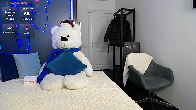 KateJonson online show from 15, 12, 2024