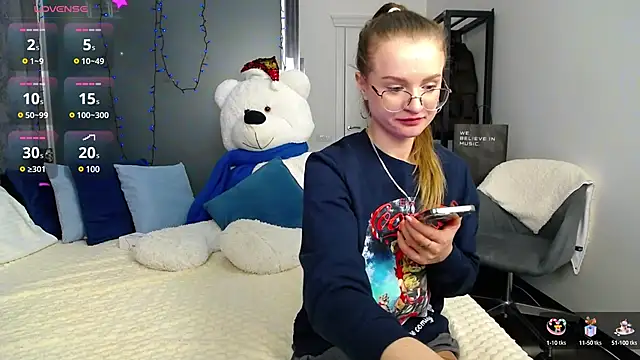 KateJonson online show from 15, 12, 2024