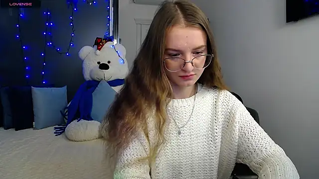 KateJonson online show from 18, 12, 2024