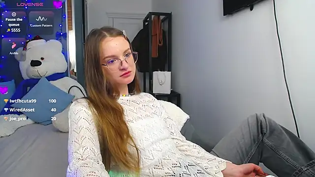 KateJonson online show from 3, 1, 2025