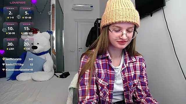 KateJonson online show from 5, 1, 2025