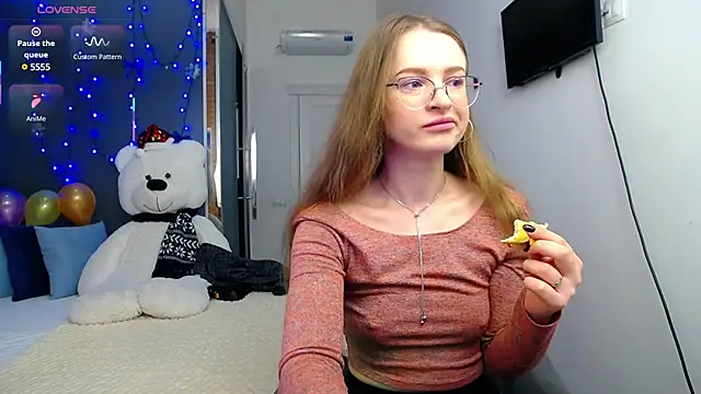 KateJonson online show from 14, 2, 2025