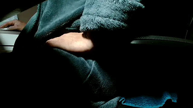 Snapshot of suedel65 chatting on 20, 10, 2025 suedel65 online show from 20, 10, 2025