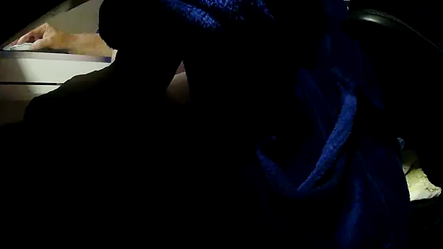 Snapshot of suedel65 chatting on 17, 5, 2026 suedel65 online show from 17, 5, 2026