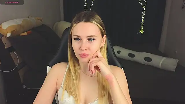 Snapshot of Alenca_hot_sex chatting on 22, 1, 2025 Alenca hot sex online show from 22, 1, 2025