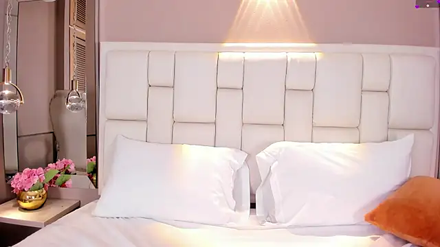  BunnyNaugthy online show from 4, 2, 2025