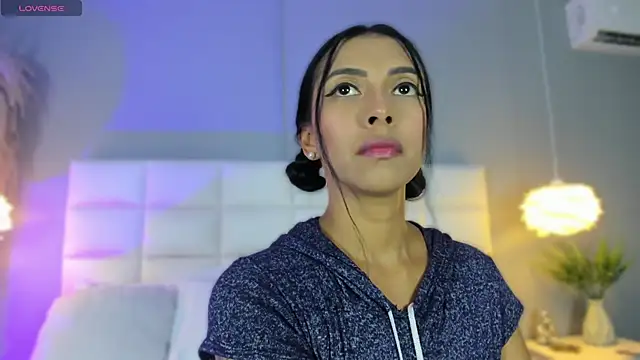  BunnyNaugthy online show from 11, 5, 2026