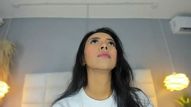  BunnyNaugthy online show from 17, 6, 2026