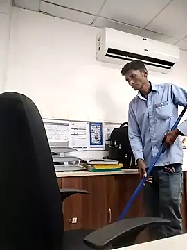 Desi Londa 143 online show from 6, 10, 2025