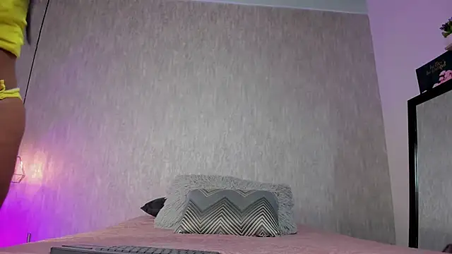 Snapshot of Eva_Zc chatting on 2, 12, 2025 Eva Zc online show from 2, 12, 2025