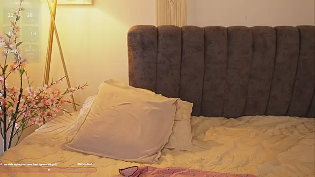 Snapshot of bunnycuteshy chatting on 27, 9, 2025 bunnycuteshy online show from 27, 9, 2025