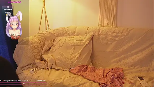 Snapshot of bunnycuteshy chatting on 23, 10, 2025 bunnycuteshy online show from 23, 10, 2025