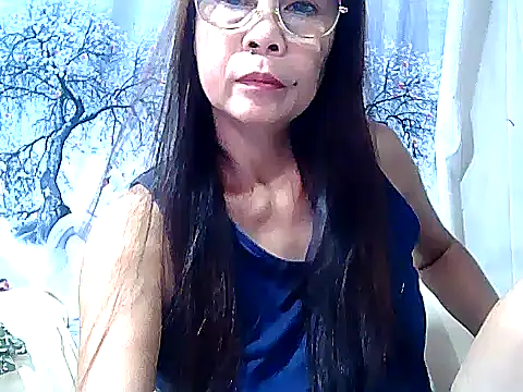 Snapshot of urwife_tobe chatting on 27, 9, 2025 urwife tobe online show from 27, 9, 2025