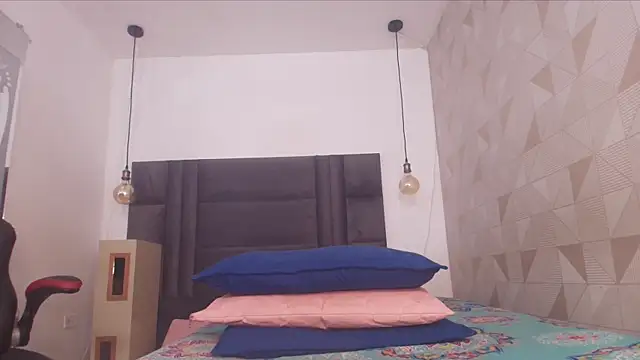 arletmss online show from 25, 2, 2025