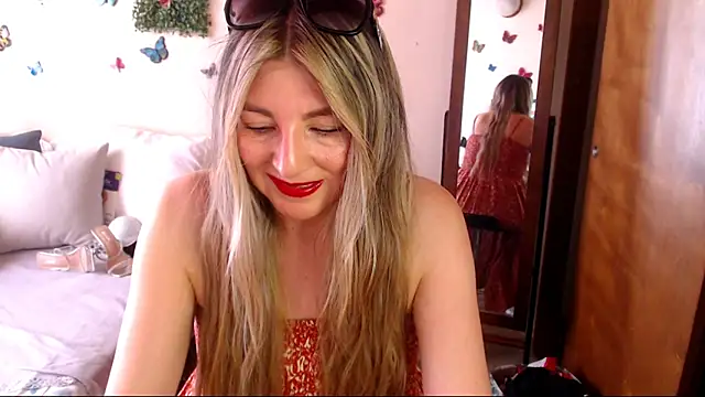 Jolie-Mature online show from 15, 5, 2026
