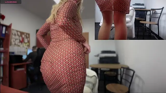 Snapshot of legsLONG chatting on 7, 12, 2024 legsLONG online show from 7, 12, 2024
