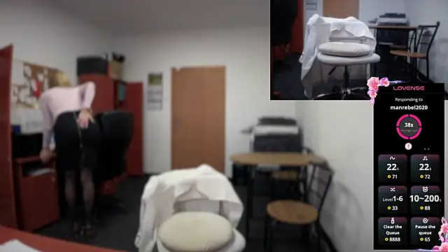 Snapshot of legsLONG chatting on 7, 1, 2025 legsLONG online show from 7, 1, 2025