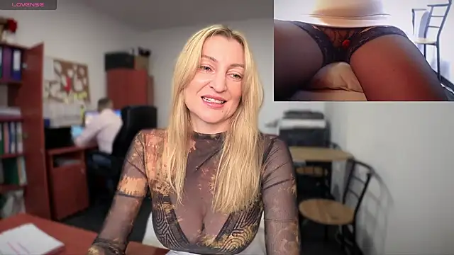 Snapshot of legsLONG chatting on 20, 1, 2025 legsLONG online show from 20, 1, 2025