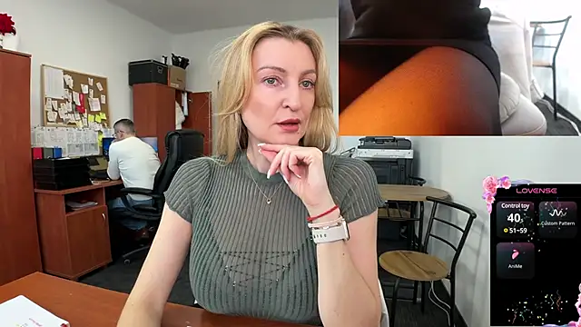 Snapshot of legsLONG chatting on 17, 2, 2025 legsLONG online show from 17, 2, 2025
