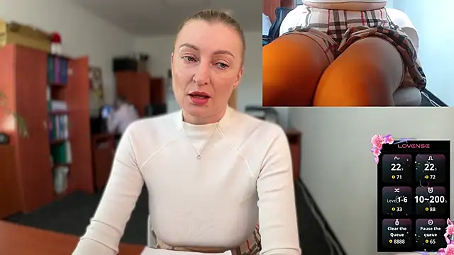 Snapshot of legsLONG chatting on 21, 2, 2025 legsLONG online show from 21, 2, 2025
