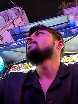  IRRESISTIBLE  online show from 30, 9, 2025