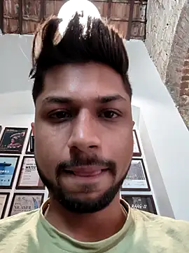  IRRESISTIBLE  online show from 23, 2, 2026