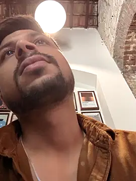  IRRESISTIBLE  online show from 7, 4, 2026