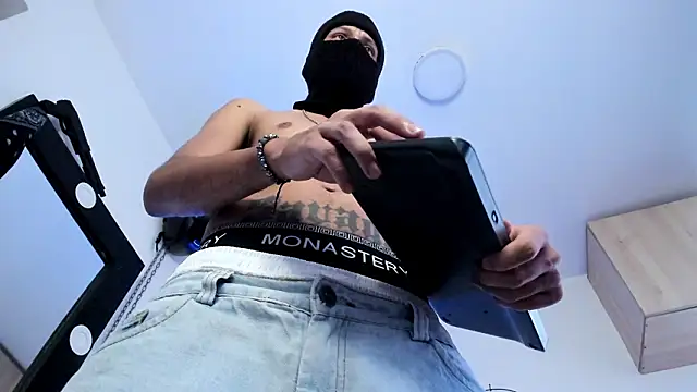 Snapshot of Samuel_Suarez chatting on 6, 3, 2026 Samuel Suarez online show from 6, 3, 2026